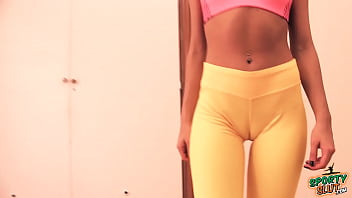 round ass tight pants