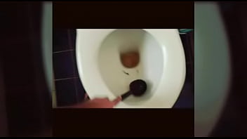 uge shit toilet clogged