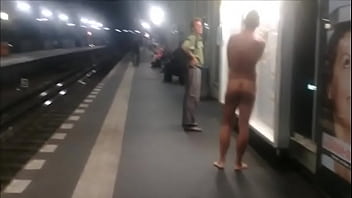 naked subway