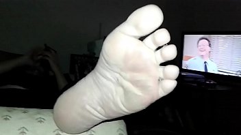 white wrinkly soles