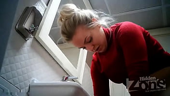 uking toilet spycamera