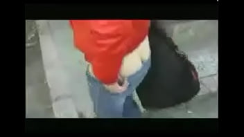 buttcrack showing