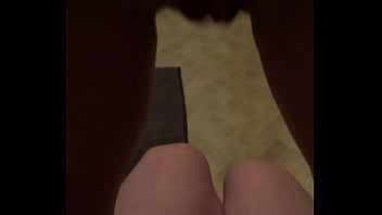 pee in lap