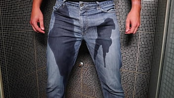 male jeans pee