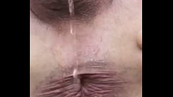 super close up pee