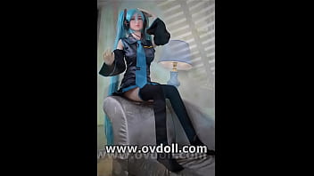 hatsune doll