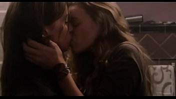 katie cassidy sex scene