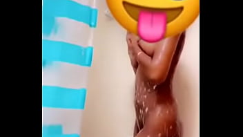 shaking wet ass