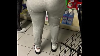 big booty in sweats