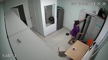tampon change spycam