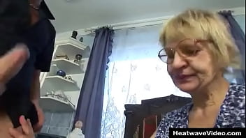 mature women sex boy
