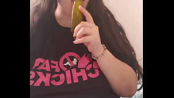 pickle licking