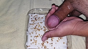 eating cum food