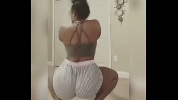 instagram model twerk