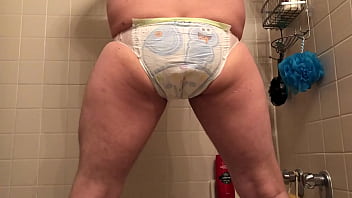 huge pampers poopmp4