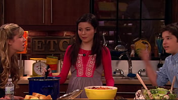 janet mccurdy miranda cosgrove