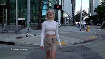 tits walk jiggle