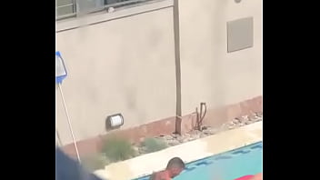 voyeur piscina