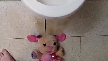 plush pee