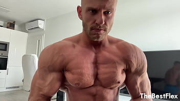 stud muscle worship