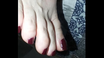 facial feet