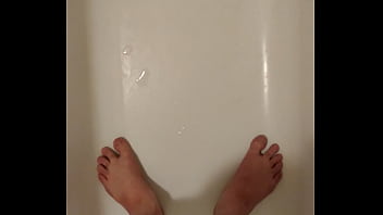 bathtub piss cum