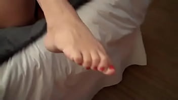 foot worship stepmoms feet