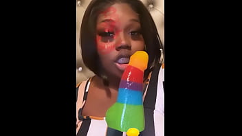 bbw ebony sucks dildo