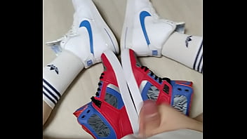 cum in sneaker