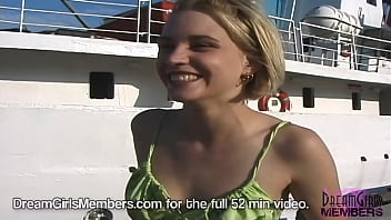 college girls flashes tits