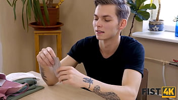 strip game guys girls