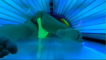 tanning bed squirt