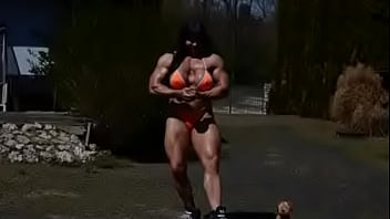 huge female biceps