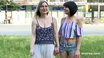 lesbians pussy eating vaginal