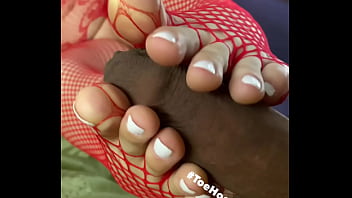 red toes foot fetish