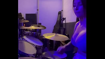 drummer boobs