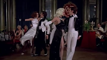 retro nude dance