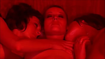 lesbians sexin sauna