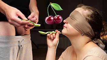 ecretly cums in food