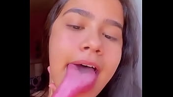 longue tongue kakey