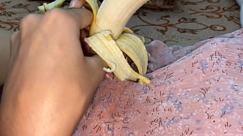 teen fucking banana