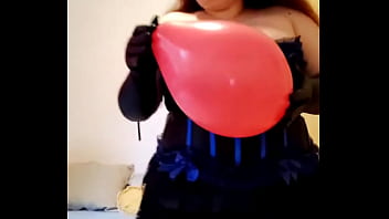 girl baloon