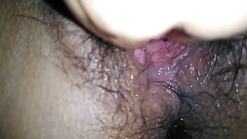 maggot insert in pussy