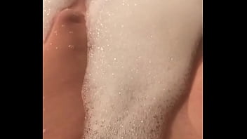 fat hariy pussy bath