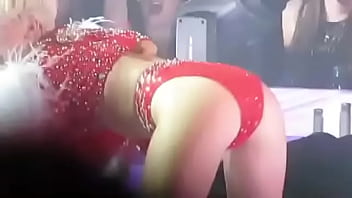 miley cyrus twerk