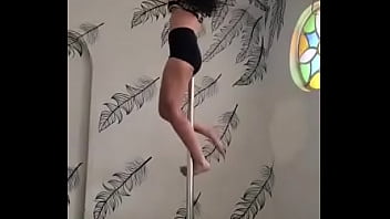 pole dancing teen