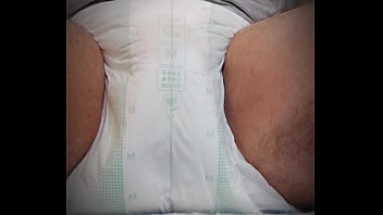 diaper wet mess hump