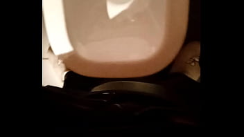dick massage while pissing