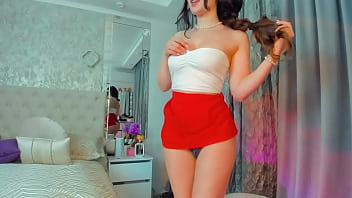 curvy girl masturbation outiside