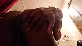 2 bbws ass to mouth